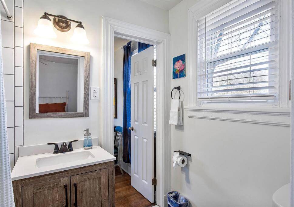 Private House Mins To Maymont Park, Trails & Vcu! Richmond Exterior photo